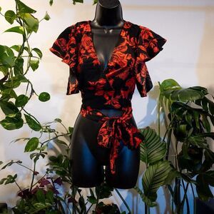 Unbranded Red Floral Open Back Wrap Crop Top, Size L